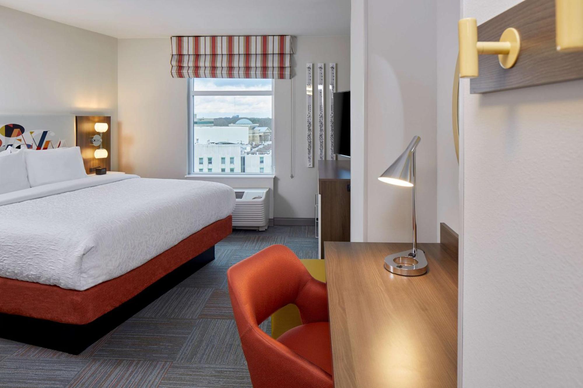 Hampton Inn & Suites Atlanta-Midtown, Ga Buitenkant foto