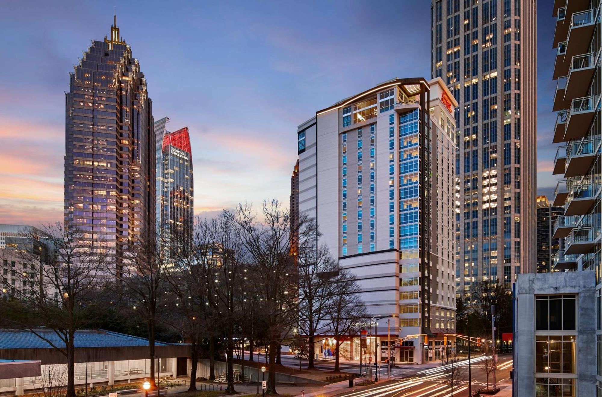 Hampton Inn & Suites Atlanta-Midtown, Ga Buitenkant foto